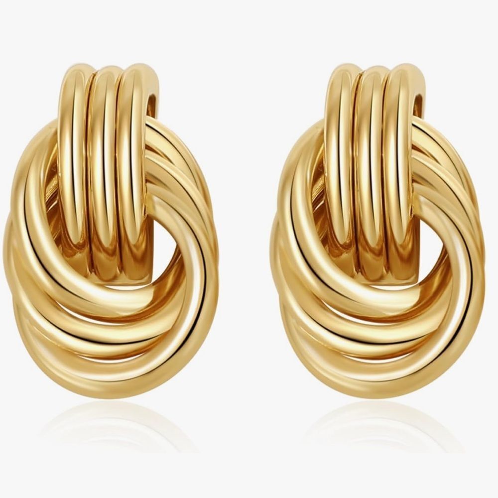 Elegant Gold Knot Earrings